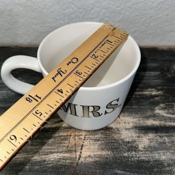 Mr. & Mrs. Ceramic Mug Set - Picture 7 of 10